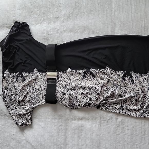 BCBG Bodycon dress - Picture 2 of 8